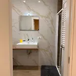 Binario 56 Oda ve Kahvaltı
