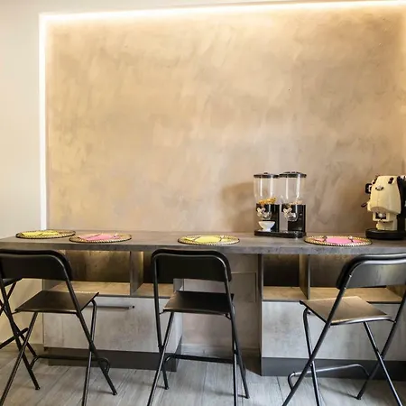 Binario 56 Alojamento de Acomodação e Pequeno-almoço 4*